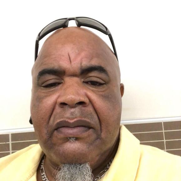 Meet your Posher, Willie - Picture 1 of 1